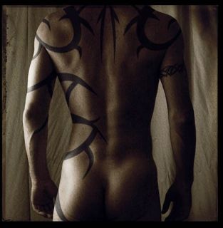 Me_tattoo_back_men_bottom